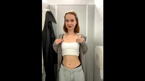 hani_obsessed @ stripchat on 20251207