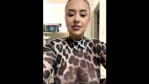 aneri @ stripchat on 20251208