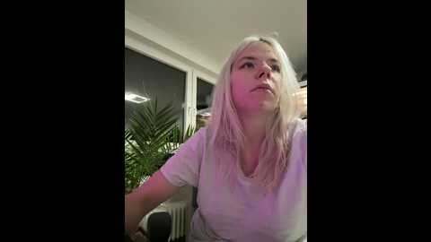 blondiejujuvibe @ stripchat on 20251208