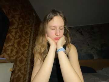 eva_angel3 @ stripchat on 20251208