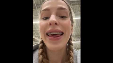 kira_mia @ stripchat on 20251208