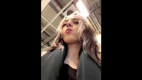 loraadoll @ stripchat on 20251208