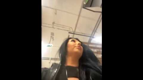 tisha_busty @ stripchat on 20251208