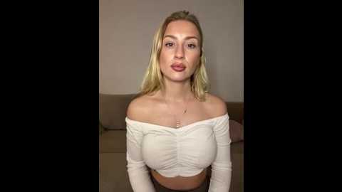 belle98 @ stripchat on 20251209