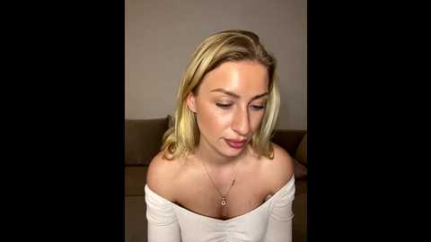 belle98 @ stripchat on 20251209