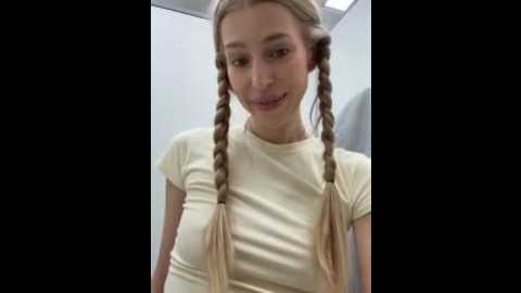 kira_mia @ stripchat on 20251209