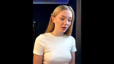 milamoone @ stripchat on 20251209