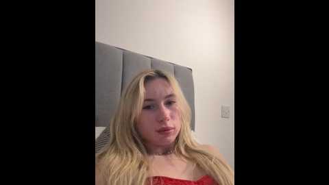 sexysaraxxoo @ stripchat on 20251209