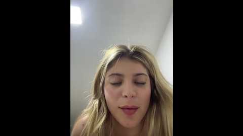 _alicee_1 @ stripchat on 20251210