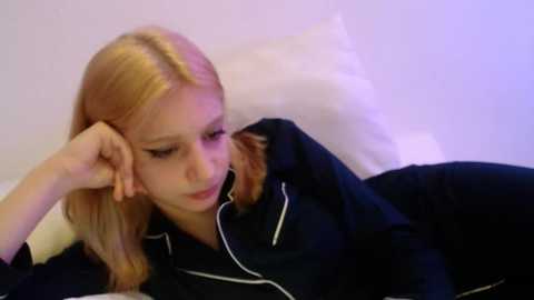 bellefleurrr @ stripchat on 20251210