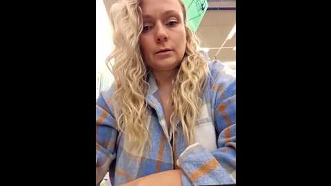 bondgirl_013 @ stripchat on 20251210