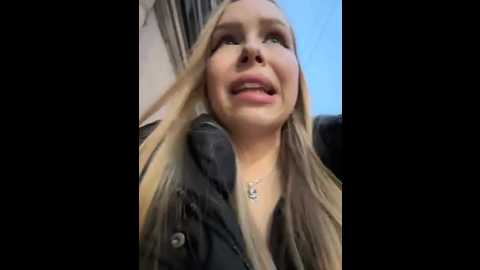 liza_risky @ stripchat on 20251210