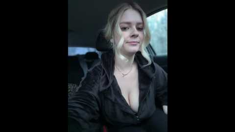 love_bri @ stripchat on 20251210