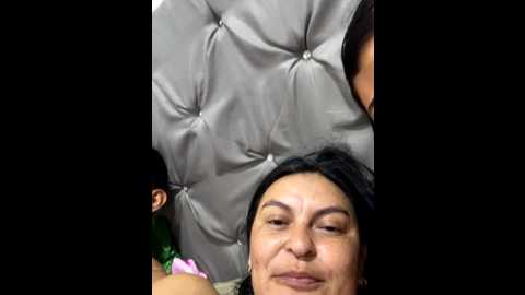 horny_mommy_dirty @ stripchat on 20251211