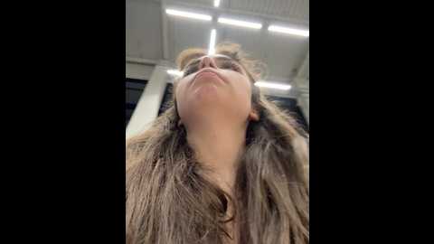 pantyless @ stripchat on 20251211