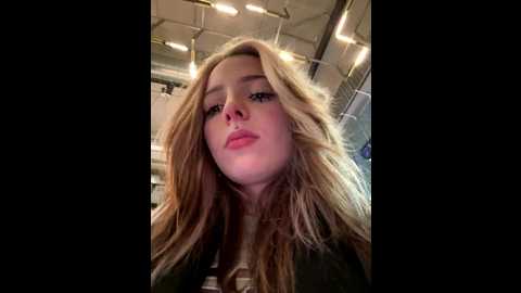 loraadoll @ stripchat on 20251212