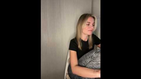 milla__one @ stripchat on 20251212