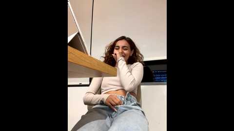 katee_jones @ stripchat on 20251213