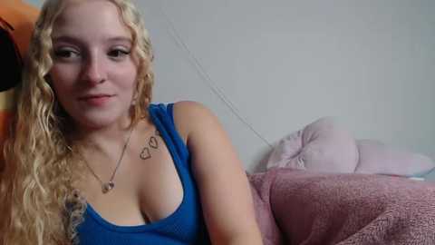 sophie_cute06 @ stripchat on 20251213