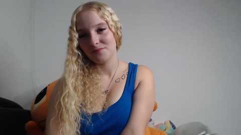 sophie_cute06 @ stripchat on 20251213