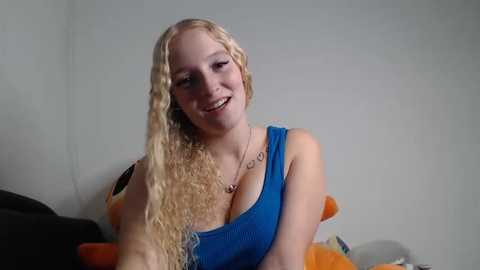 sophie_cute06 @ stripchat on 20251213