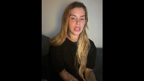 emiliacatalina @ stripchat on 20251214