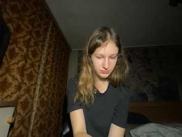 eva_angel3 @ stripchat on 20251214