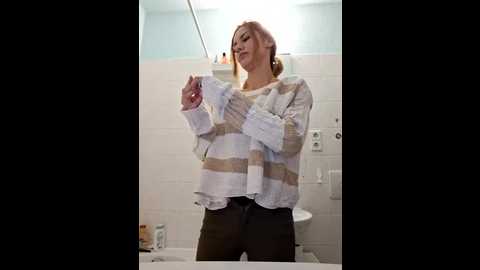 slimbellaa @ stripchat on 20251214