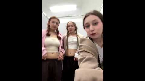 froggyanna @ stripchat on 20251215