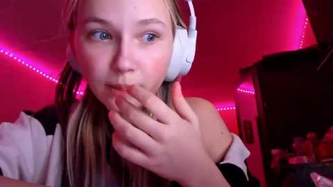 karinrobertson @ stripchat on 20251215