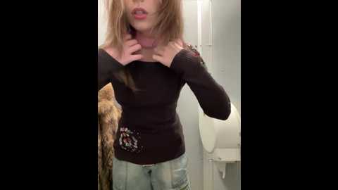 loraadoll @ stripchat on 20251215