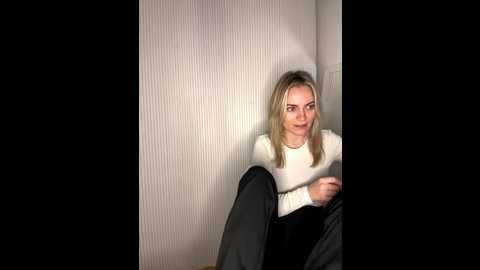 milla__one @ stripchat on 20251215