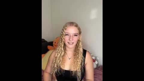 sophie_cute06 @ stripchat on 20251215