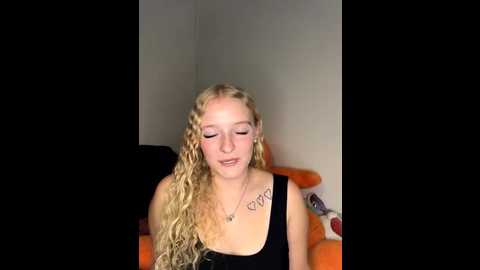 sophie_cute06 @ stripchat on 20251215