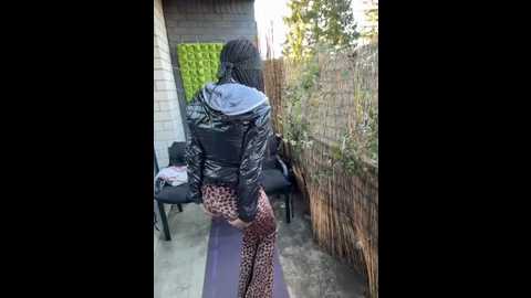 squirt_fuck_queen @ stripchat on 20251215