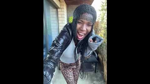 squirt_fuck_queen @ stripchat on 20251215