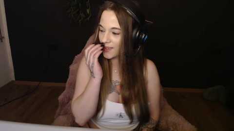 luna_lynn @ stripchat on 20251216