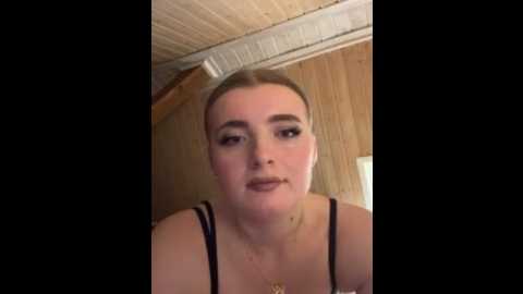 milaluxe @ stripchat on 20251216