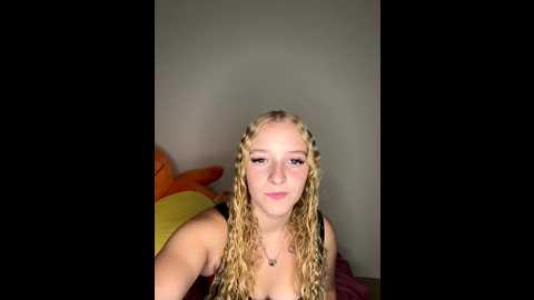 sophie_cute06 @ stripchat on 20251216