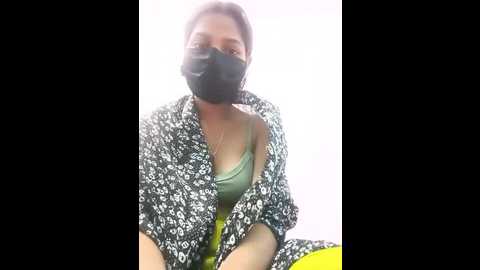 rv_525 @ stripchat on 20251217