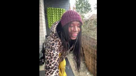 squirt_fuck_queen @ stripchat on 20251217