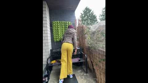 squirt_fuck_queen @ stripchat on 20251217