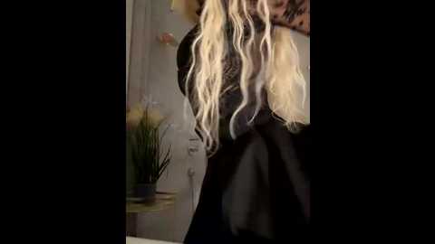 lilly_cherry69 @ stripchat on 20251219