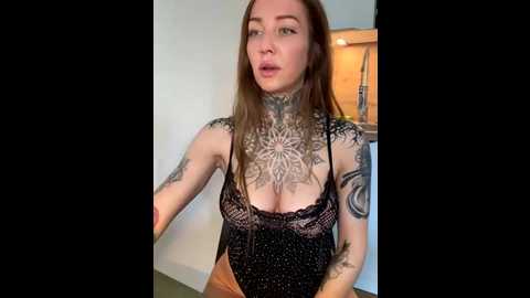 elenascrib @ stripchat on 20251220