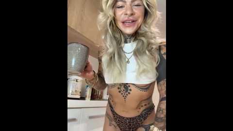 divina_x_ @ stripchat on 20251221