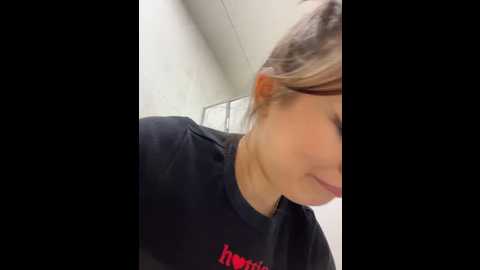 chloe__moon @ stripchat on 20251223