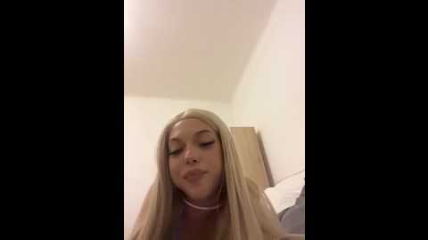 miatamara @ stripchat on 20251223