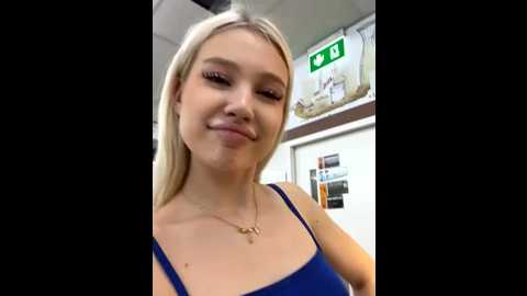 kiss_aurora_ @ stripchat on 20251226