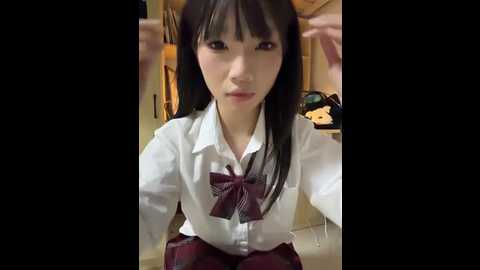 yiyi_707 @ stripchat on 20251226