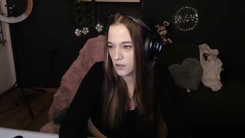 luna_lynn @ stripchat on 20251228